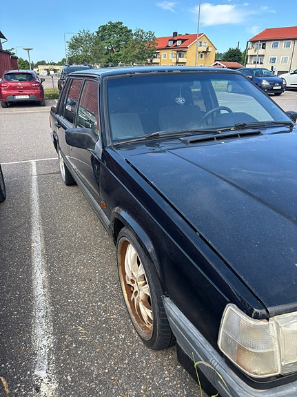Volvo 740 4 of 6