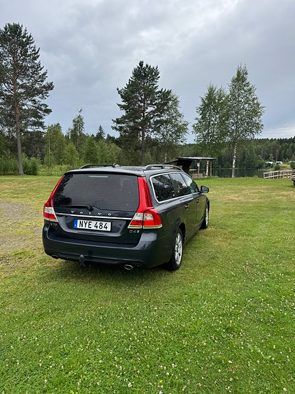 Volvo V70 6 of 9