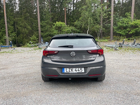 Opel Astra 4 of 5