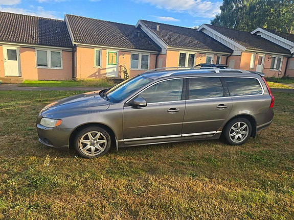 Volvo V70 5 of 5