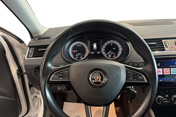 Skoda Octavia Scout 13 of 25