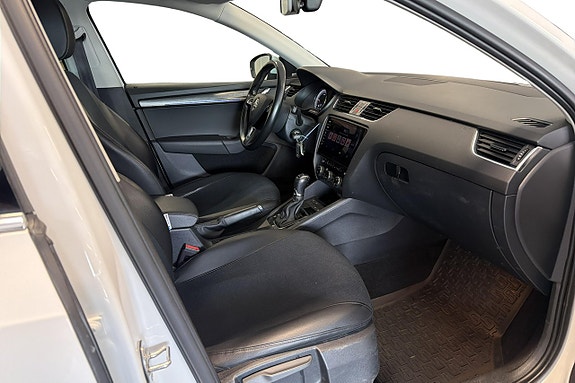 Skoda Octavia Scout 14 of 25