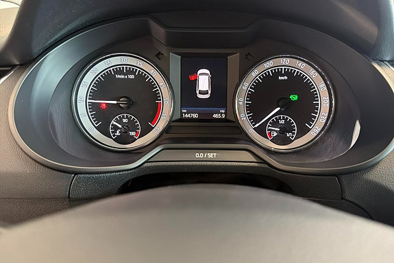 Skoda Octavia Scout 16 of 25