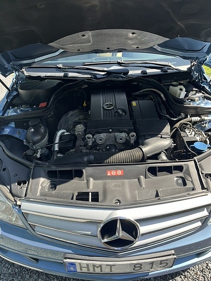 Mercedes-Benz C180 8 of 8