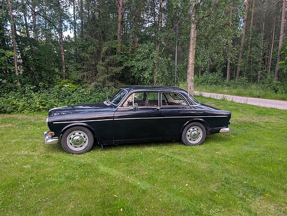 Volvo Amazon 3 of 5