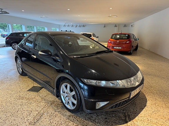 Honda Civic 2 of 5