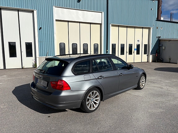 BMW 320d 5 of 5