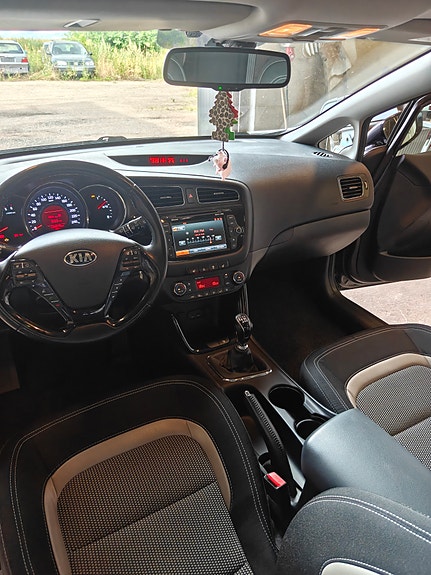 Kia Ceed 5 of 11