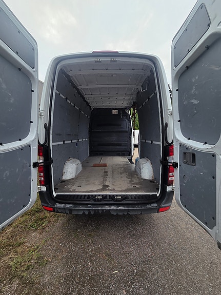 Mercedes-Benz Sprinter 316 7 of 8
