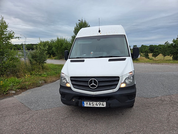 Mercedes-Benz Sprinter 316 2 of 8