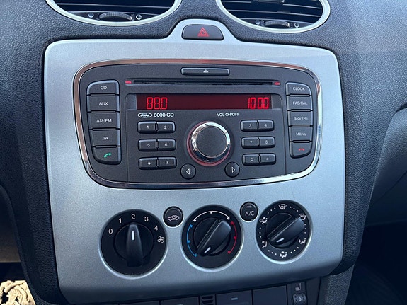 Ford Focus 13 of 13
