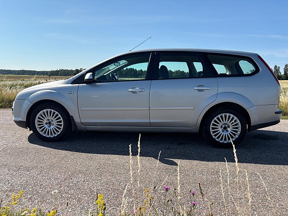 Ford Focus 5 of 13