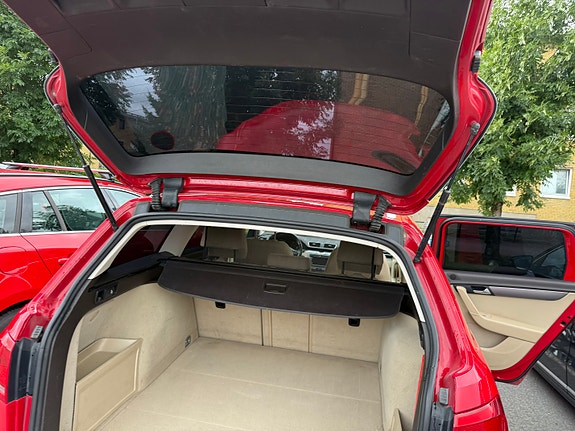 Volkswagen Passat 11 of 27