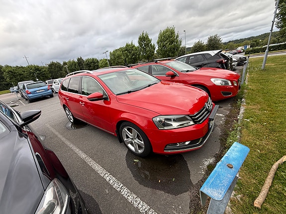 Volkswagen Passat 19 of 27