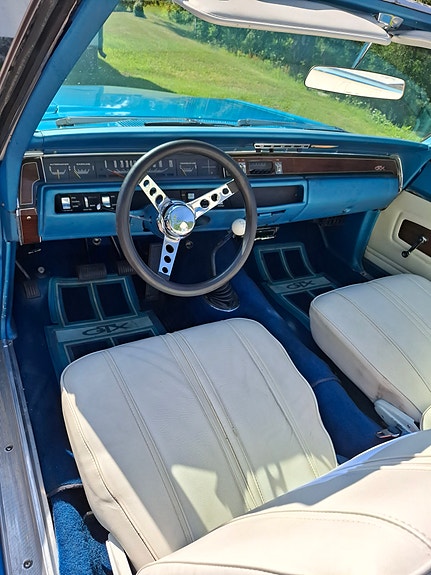 Plymouth GTX 2 of 5