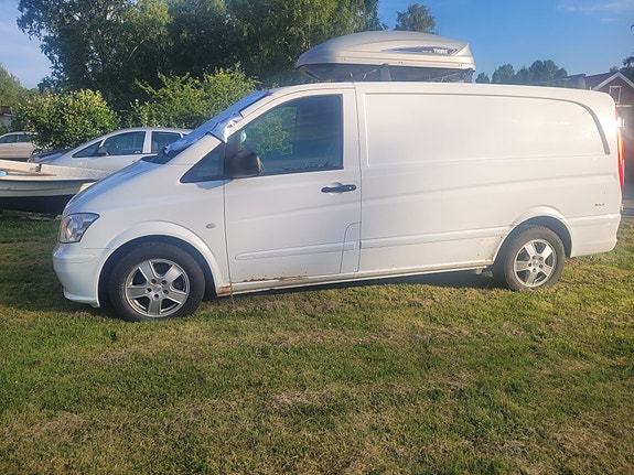 Mercedes-Benz Vito 113 2 of 5