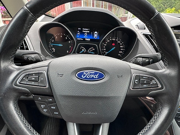 Ford C-Max 3 of 5