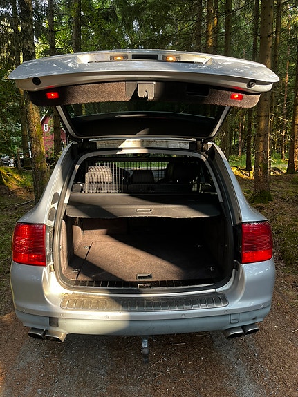 Porsche Cayenne S 9 of 10