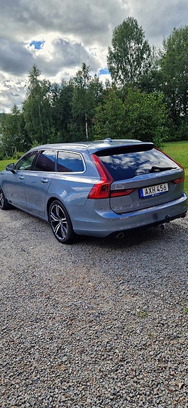 Volvo V90 3 of 5