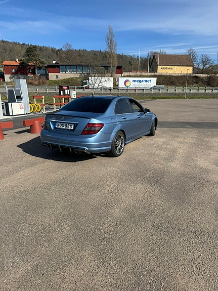 Mercedes-Benz C350 5 of 5
