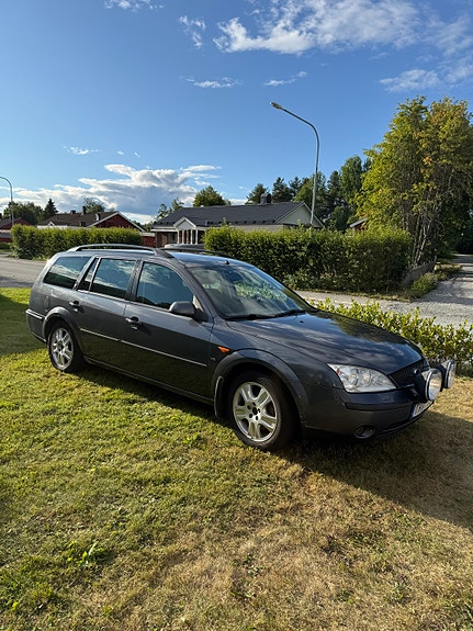 Ford Mondeo 3 of 5