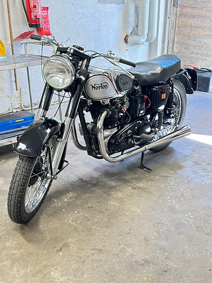 Norton Dominator 7 5 of 7