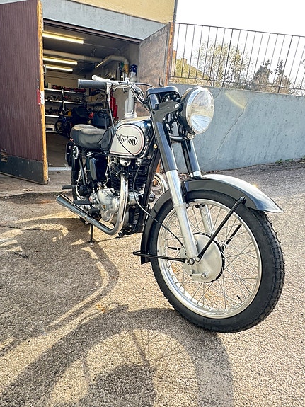 Norton Dominator 7 4 of 7