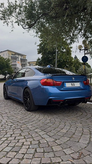 BMW 435i 2 of 5