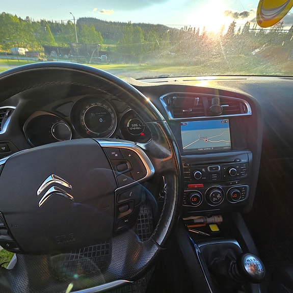 Citroen C4 8 of 9