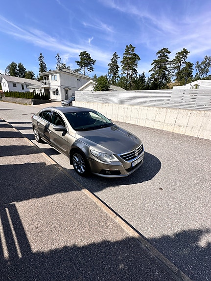 Volkswagen Passat CC 5 of 5