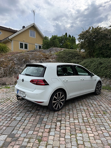Volkswagen Golf VII 3 of 5