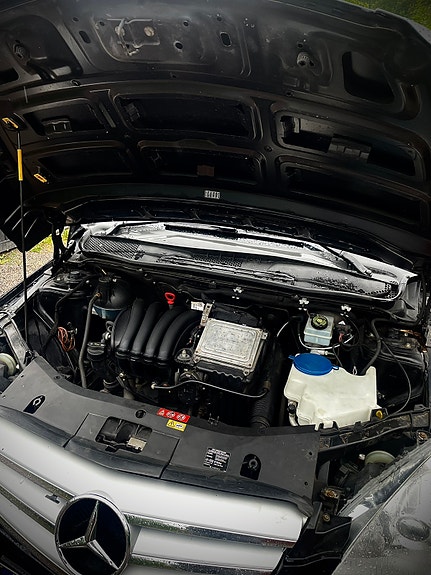 Mercedes-Benz B180 5 of 5