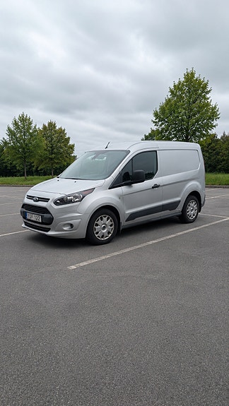 Ford Transit Connect 3 of 9