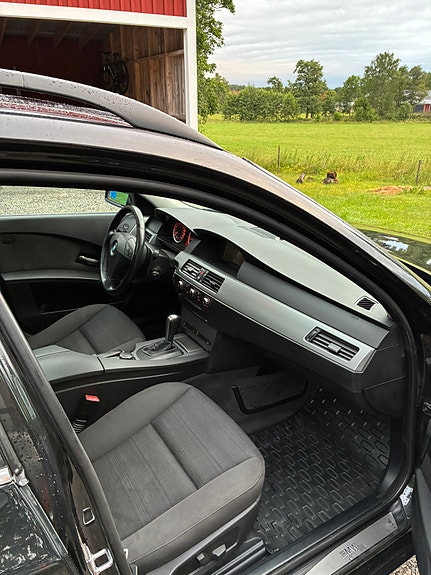 BMW 525i 7 of 10