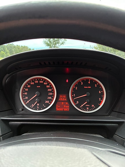BMW 525i 9 of 10
