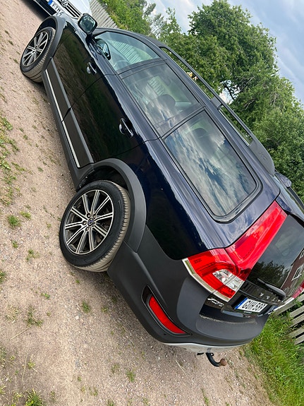 Volvo XC70 4 of 5