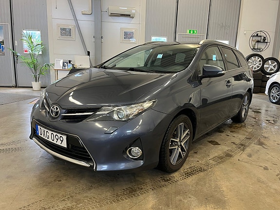 Toyota Auris 6 of 11