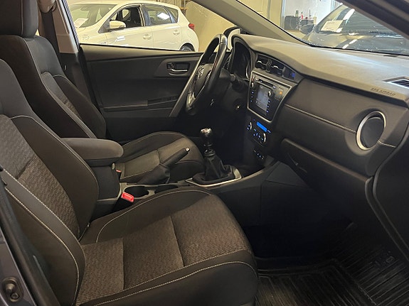 Toyota Auris 11 of 11