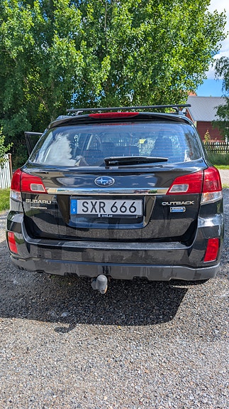 Subaru Outback 4 of 5