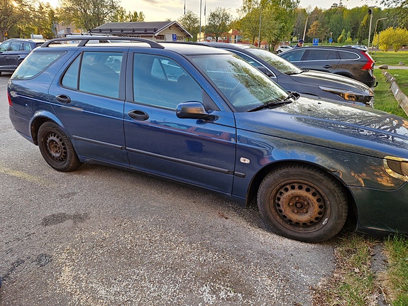 Saab 9-5 2 of 5