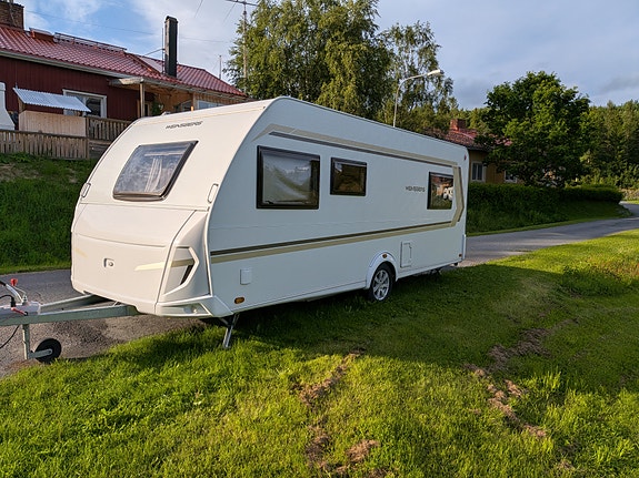 Weinsberg CaraOne 2 of 5