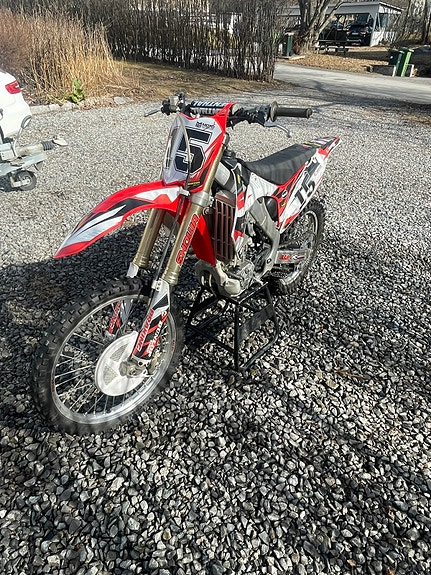 Honda Crf 250r 3 of 4