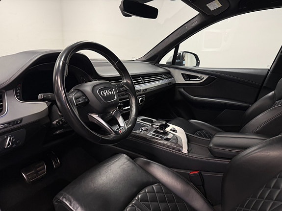 Audi SQ7 8 of 25