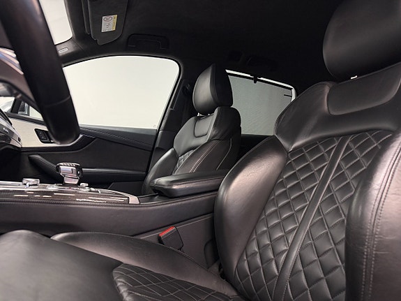 Audi SQ7 11 of 25