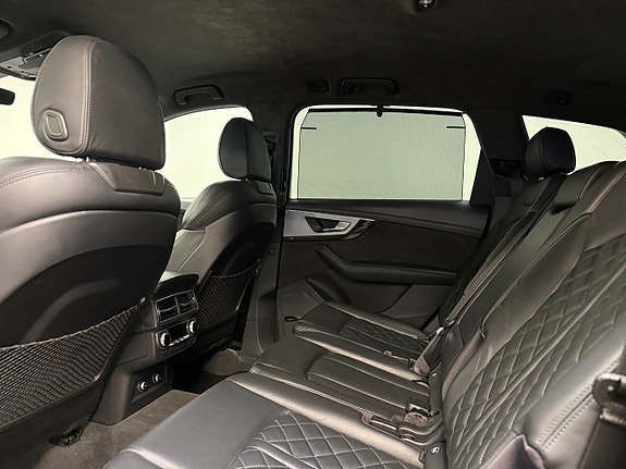 Audi SQ7 22 of 25