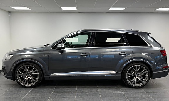 Audi SQ7 3 of 5