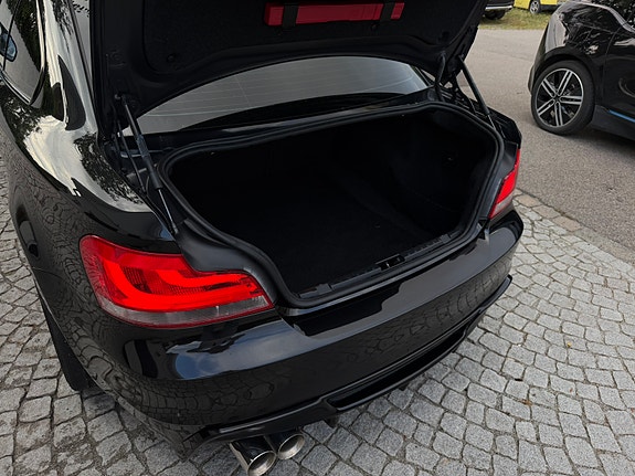 BMW 125i 3 of 5