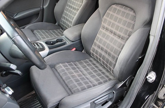 Audi A4 9 of 18