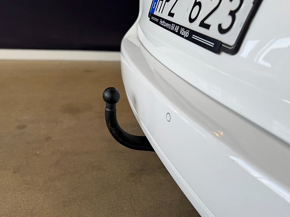 Volkswagen Touran 6 of 23