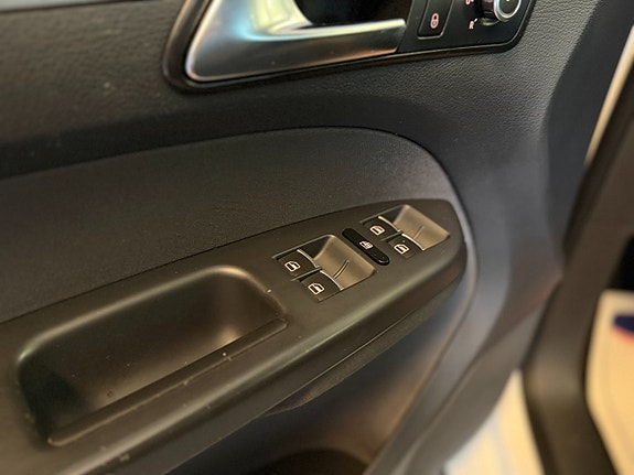 Volkswagen Touran 20 of 23